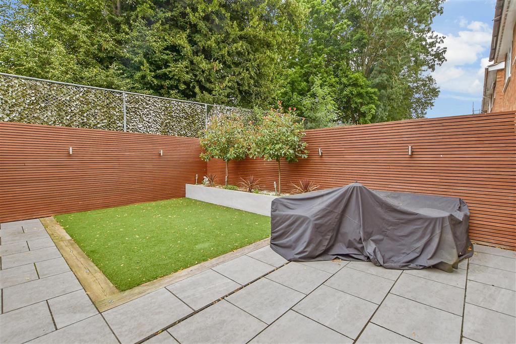 Property photo 2 of 11 Rear Garden