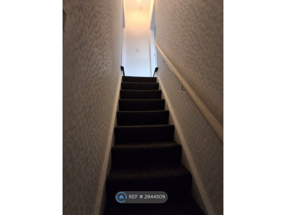 Property photo 2 of 9 Stairway