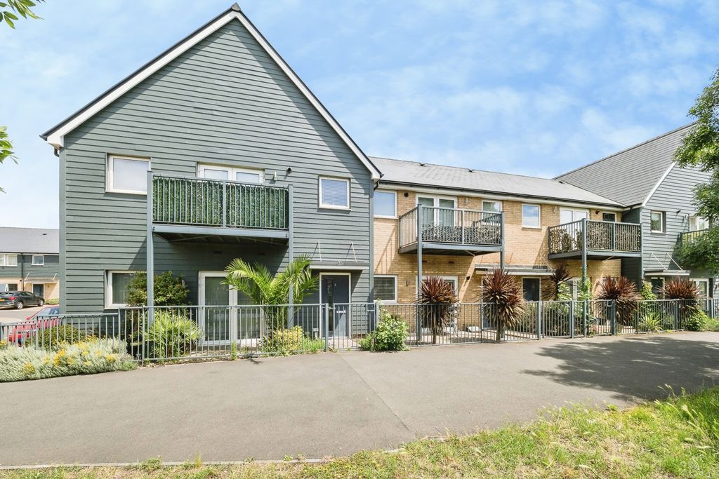 Property photo 1 of 17 Pbox-Img.Jpg