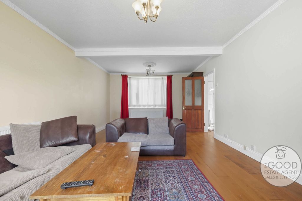 Property photo 2 of 20