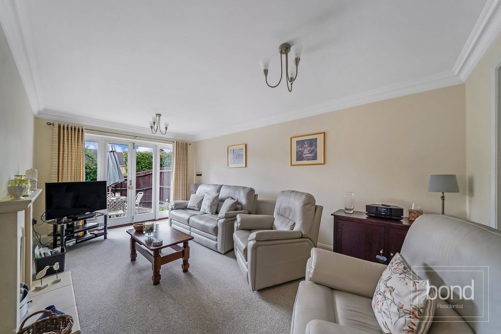 Property photo 2 of 18
