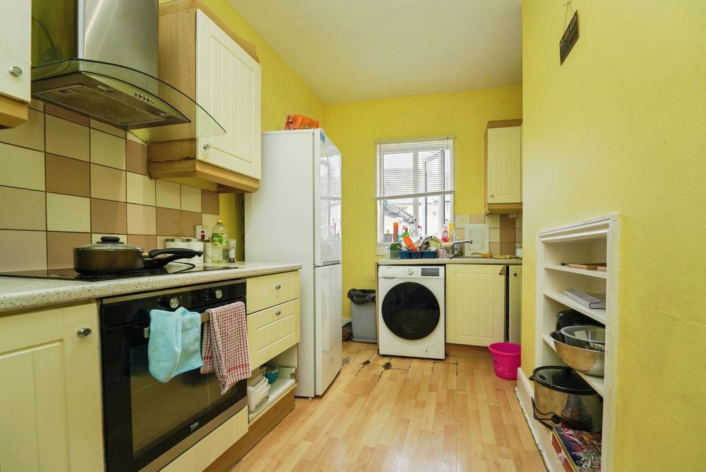 Property photo 2 of 14 Photo