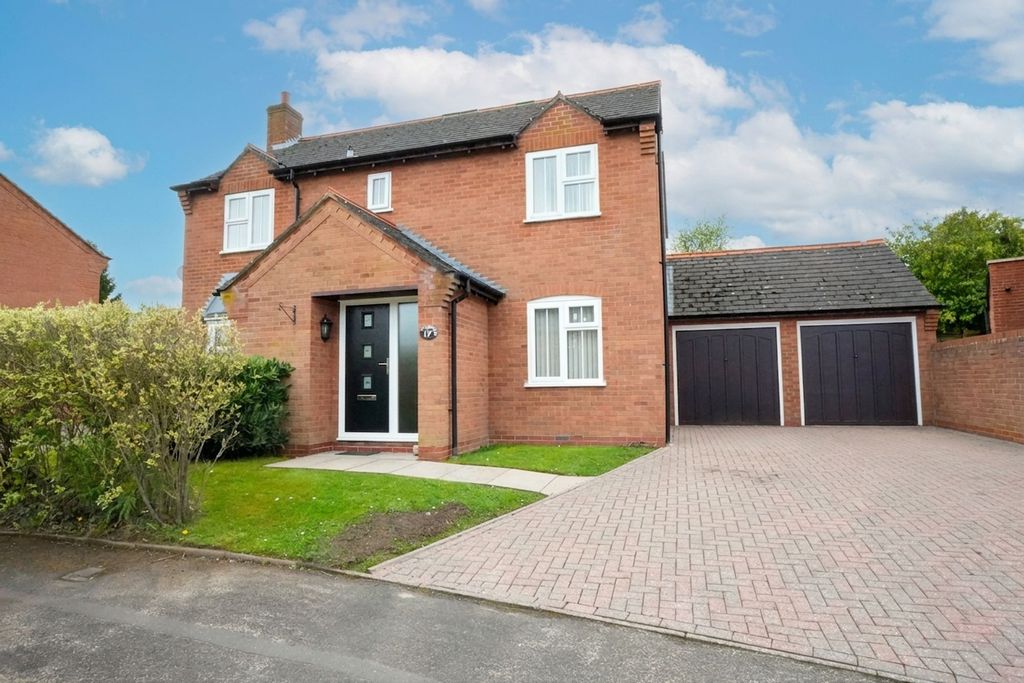 Property photo 1 of 24
