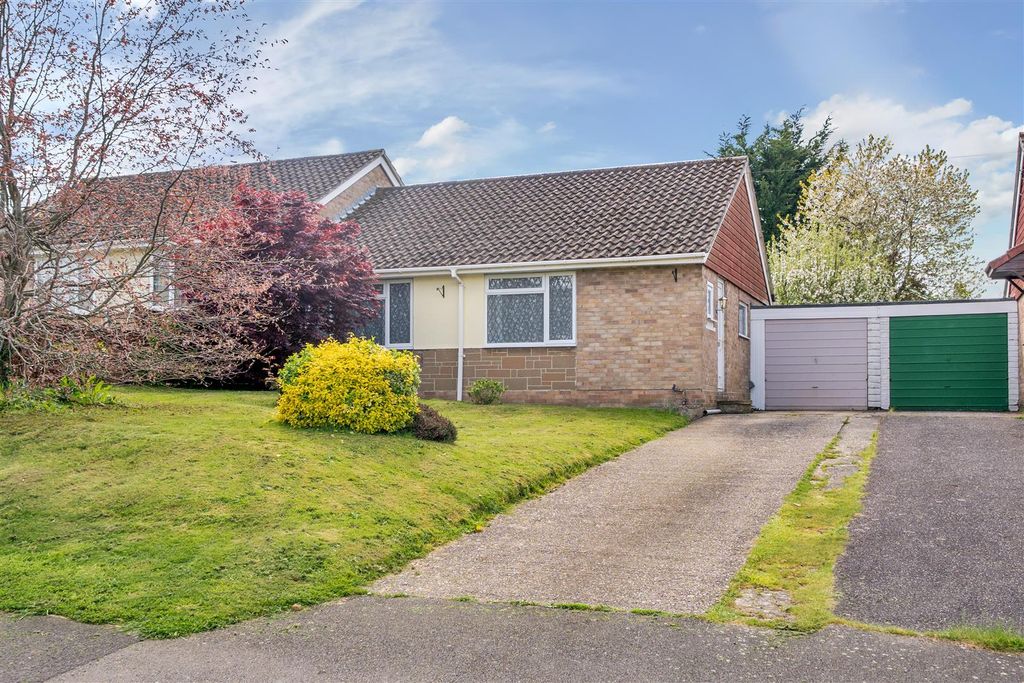 Property photo 1 of 12 Front
