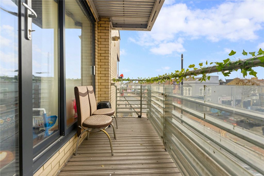 Property photo 1 of 11 Picture No. 09