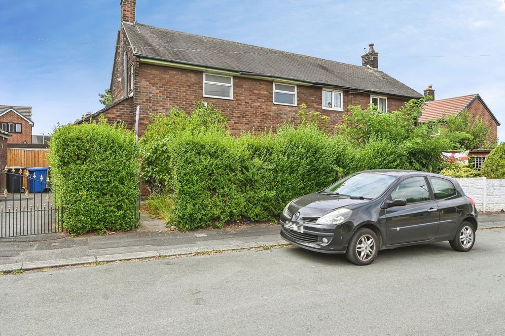 Property photo 1 of 19 Pbox-Img.Jpg