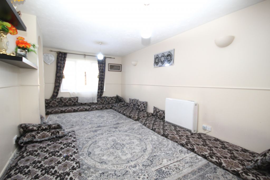 Property photo 2 of 6 Gallery