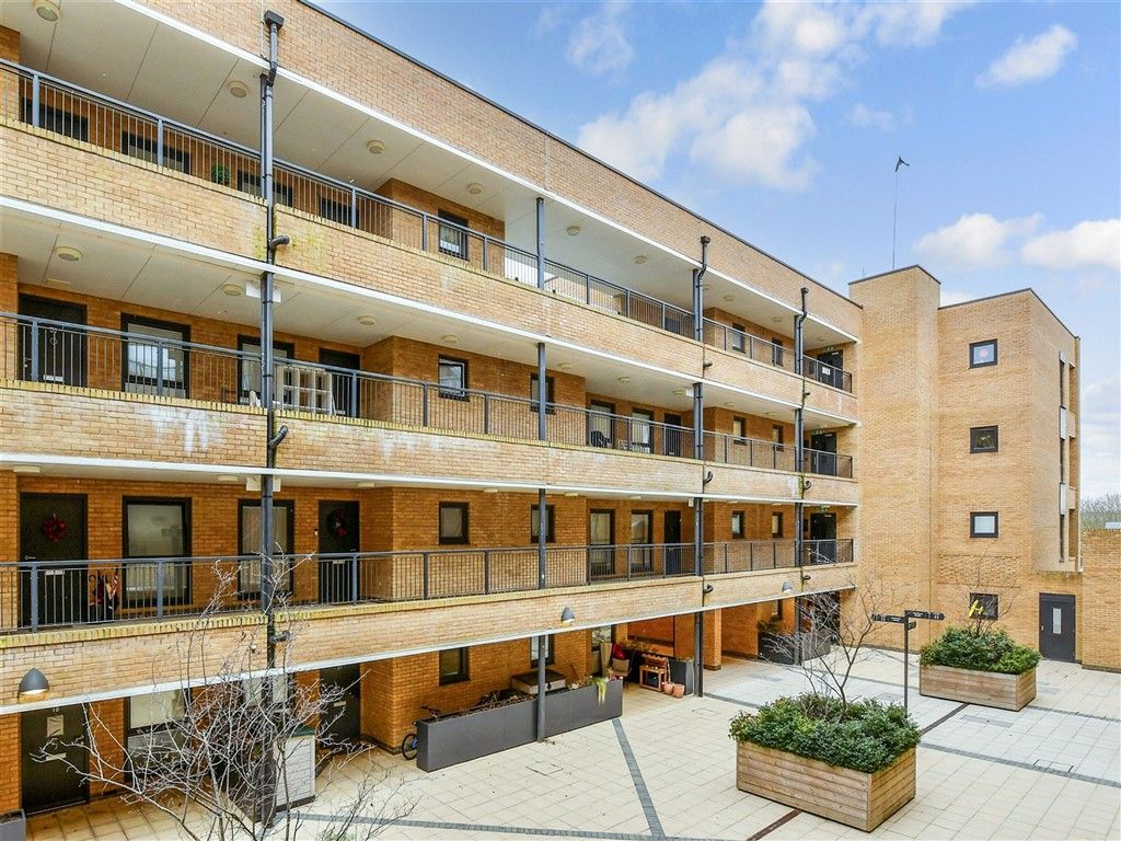 Property photo 1 of 10 External (Web)