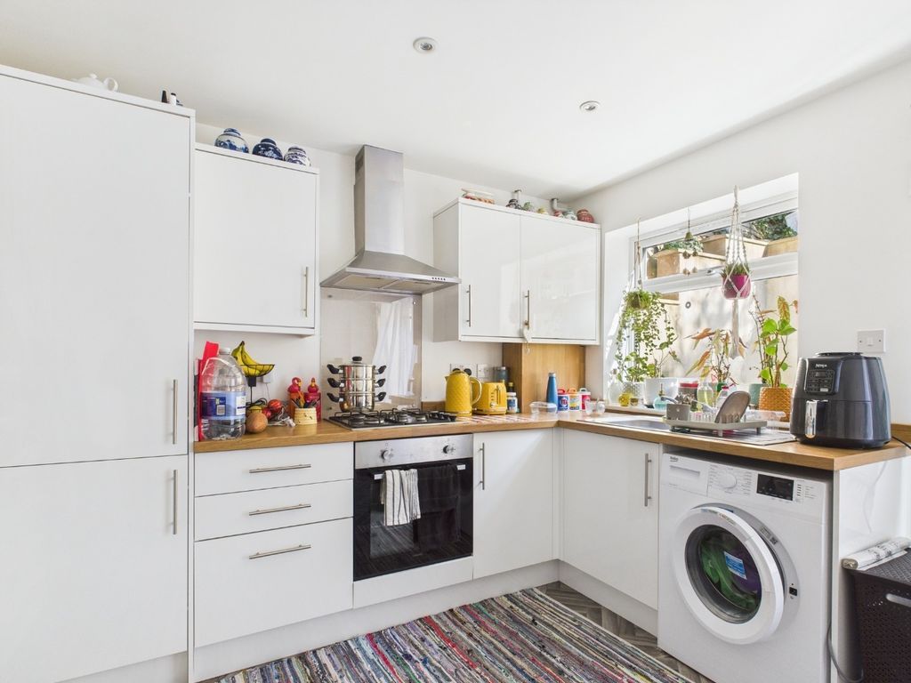 Property photo 2 of 14 4073615