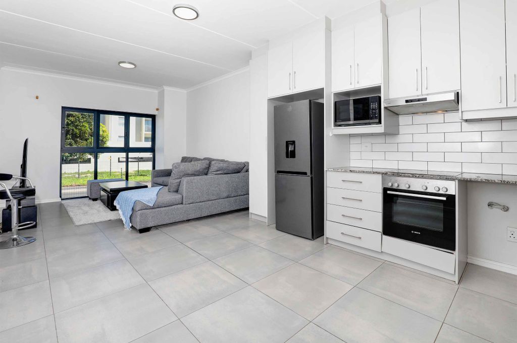 Property photo 3 of 17 Dbv1732276