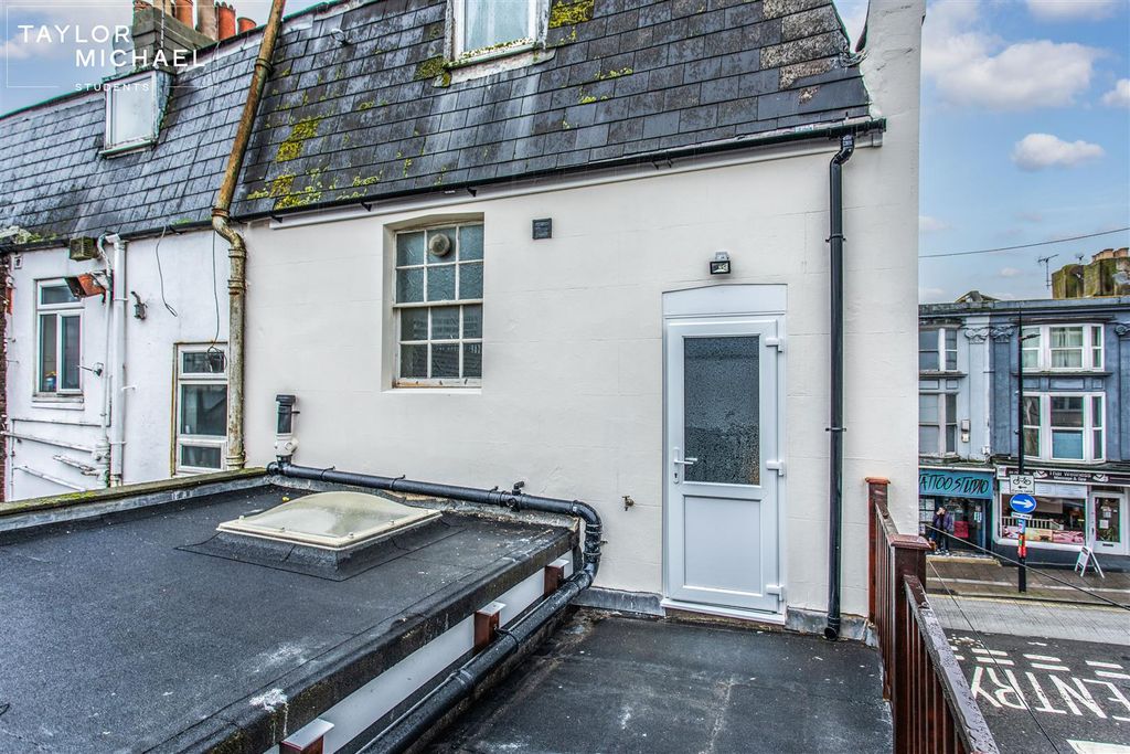 Additional image 28 of 6 bed maisonette to rentPreston Street, Brighton BN1