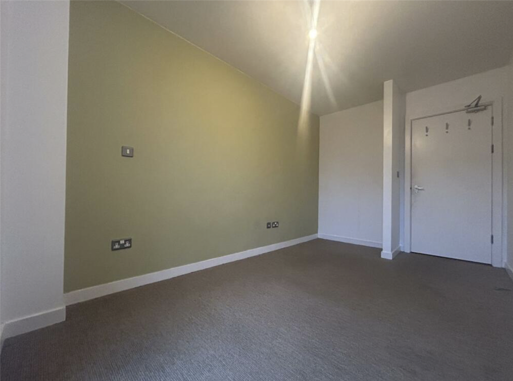 Property photo 2 of 5 3. Bedroom 1.Png