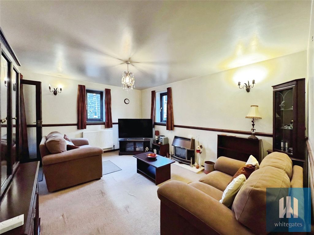 Property photo 2 of 19 Picture No. 09