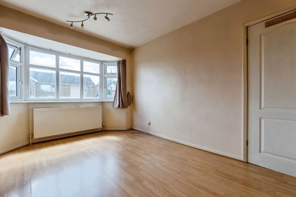 Property photo 3 of 20 Pbox-Img.Jpg