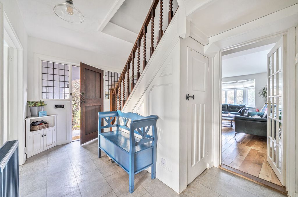 Property photo 3 of 32