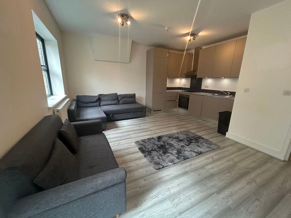 Property photo 1 of 6