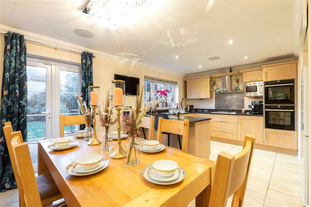 Property photo 3 of 24 Picture No. 45