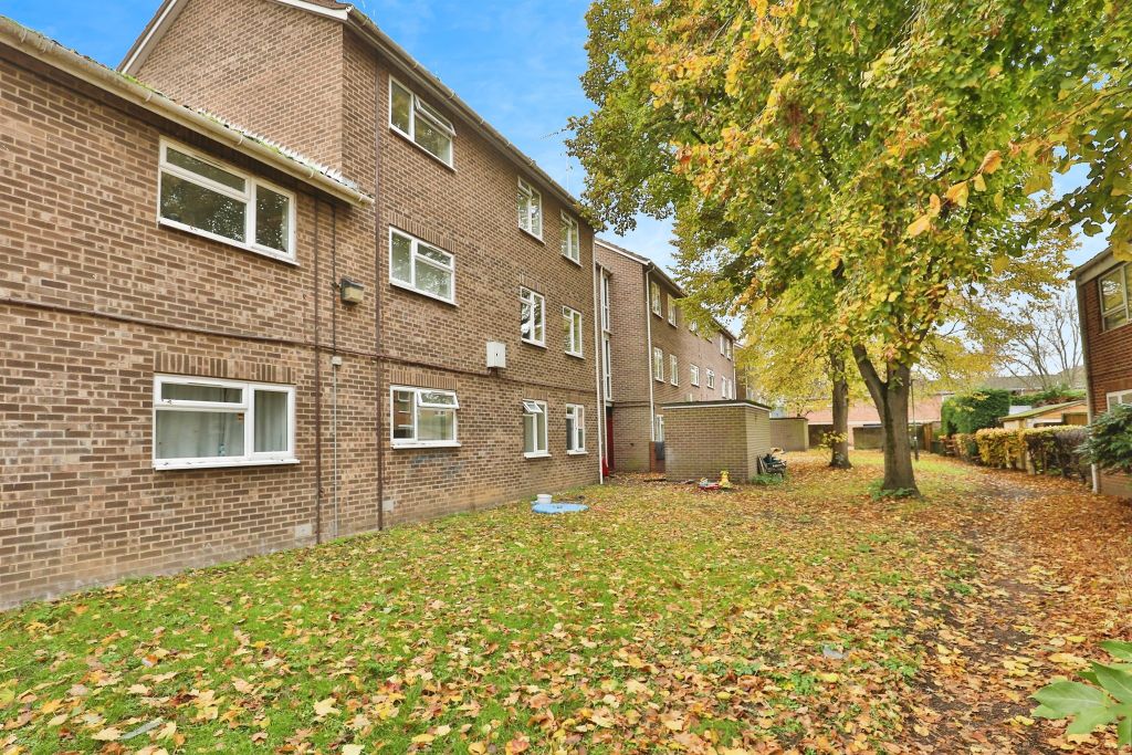 Property photo 1 of 17