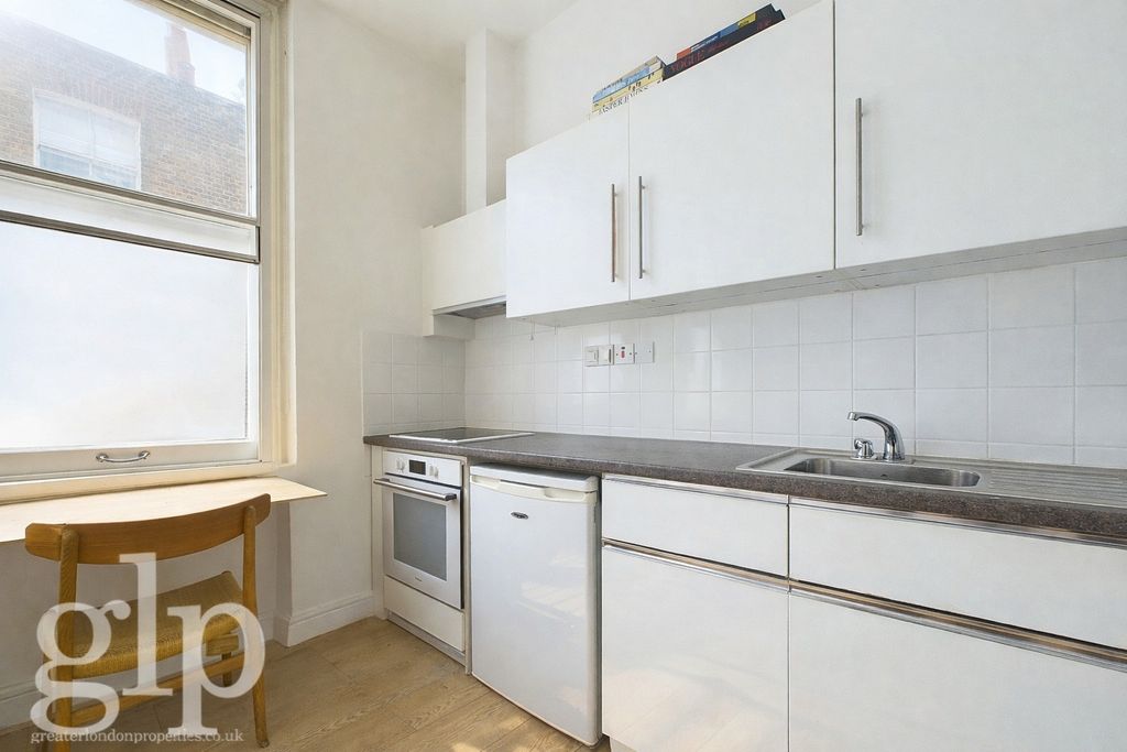 Property photo 2 of 13 940194