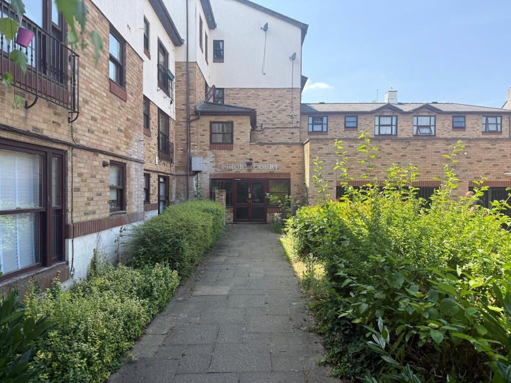Property photo 1 of 12