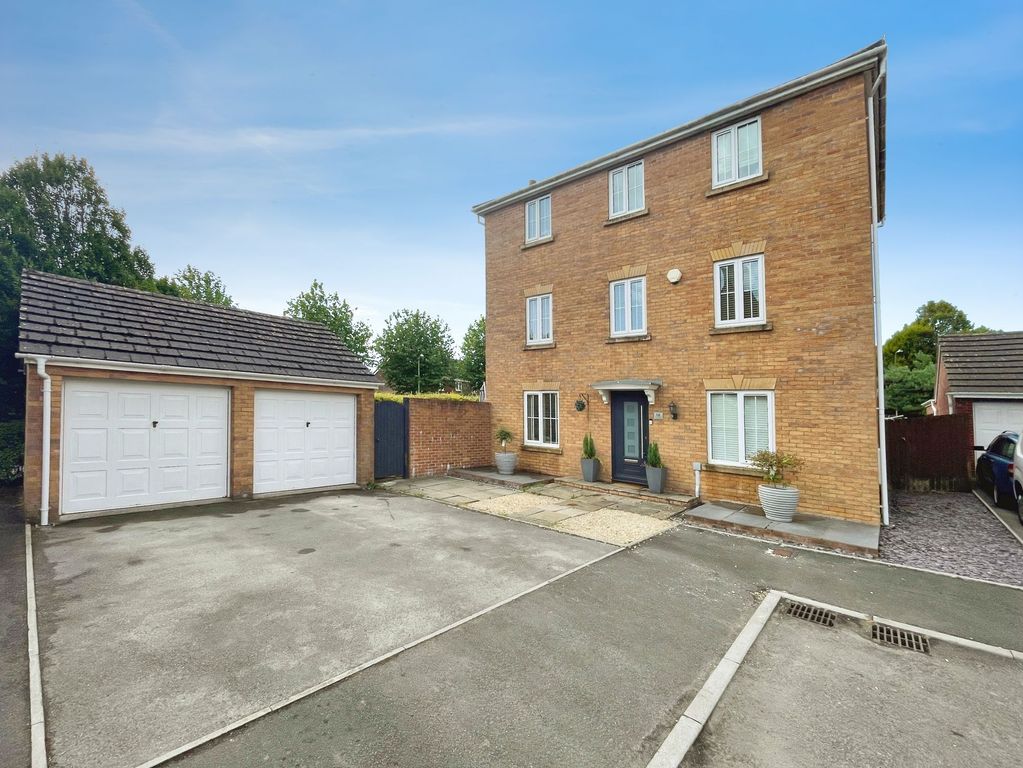 Property photo 1 of 23