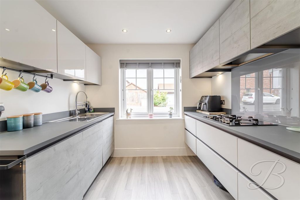 Property photo 3 of 30 Ccltd-25.Jpg