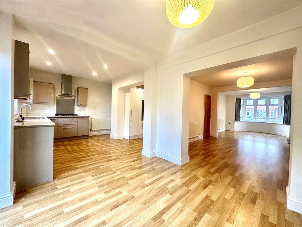 Property photo 2 of 18 Picture No. 07