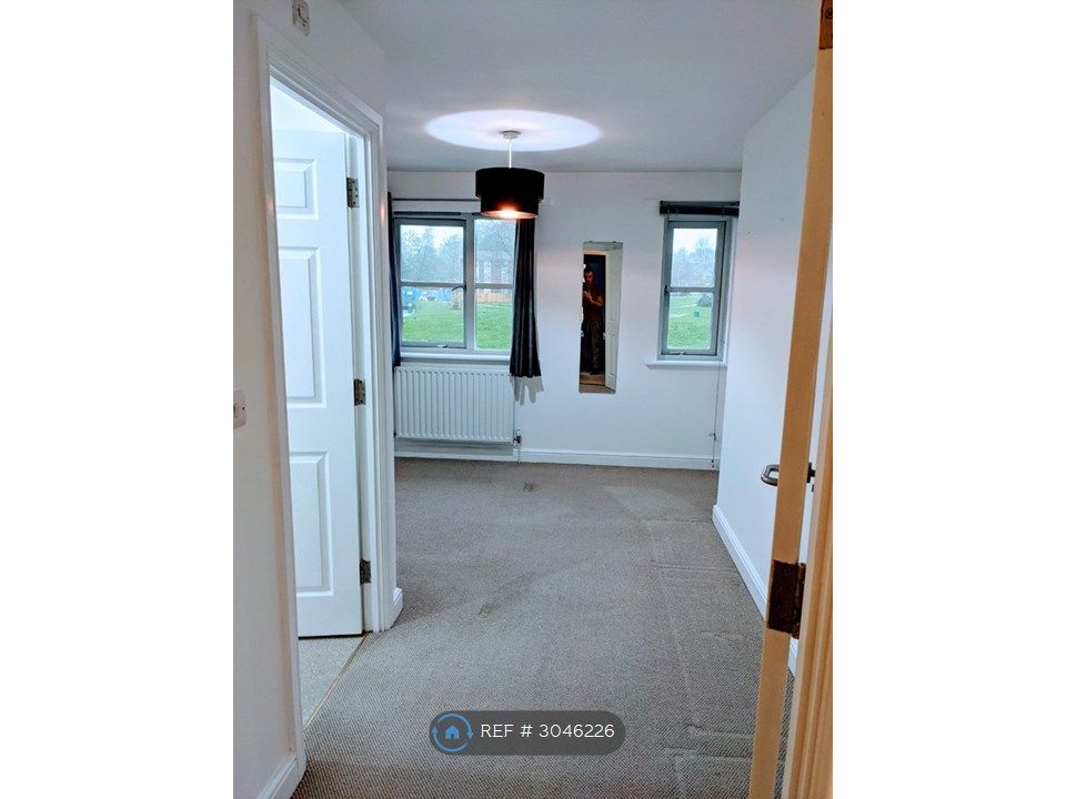 Property photo 1 of 5 Ensuite