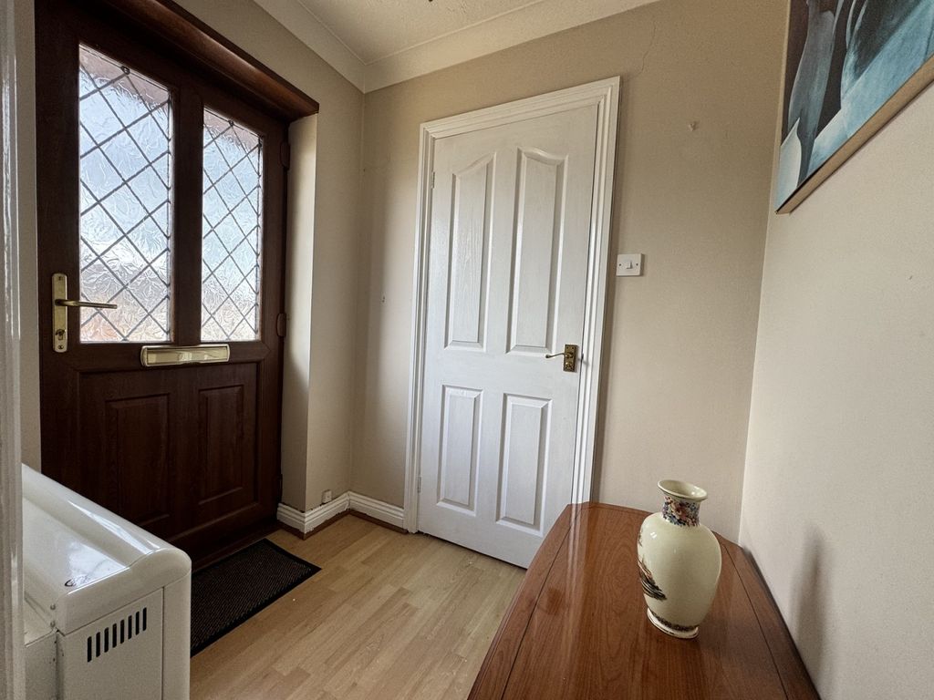Property photo 3 of 22 Hall