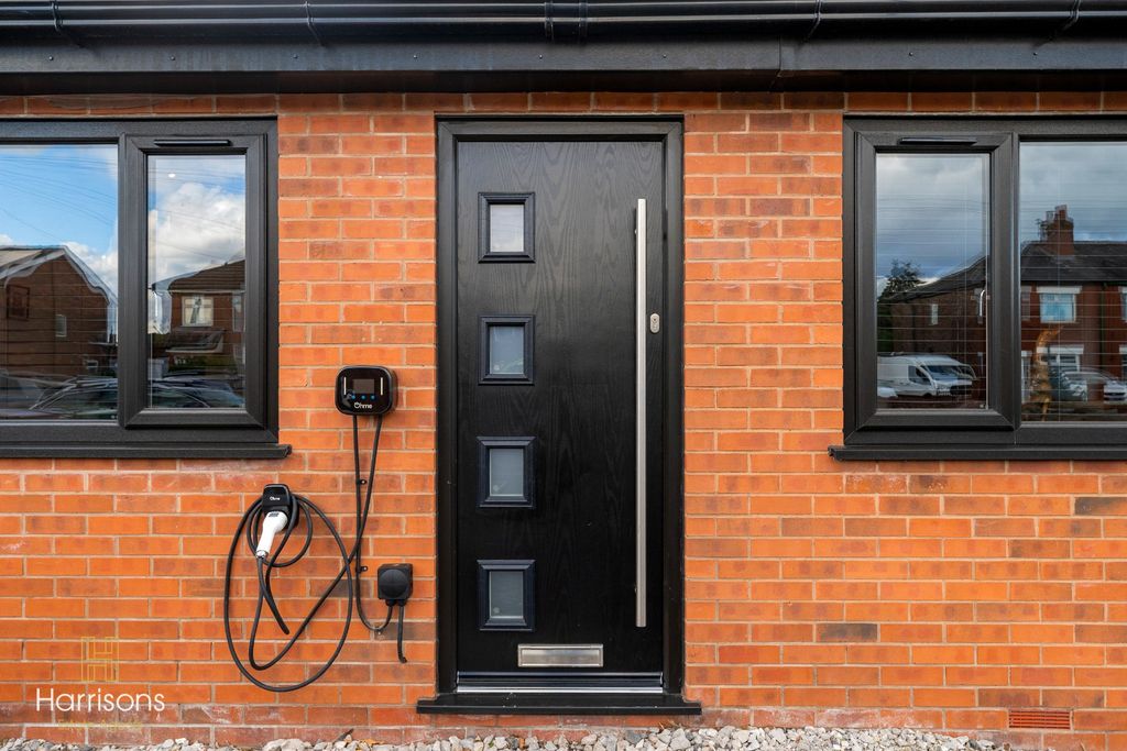 Property photo 3 of 32 5073874