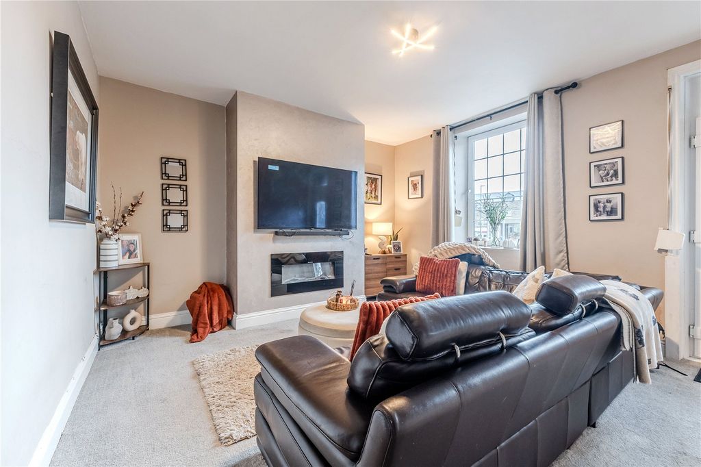 Property photo 2 of 14 Picture No. 07