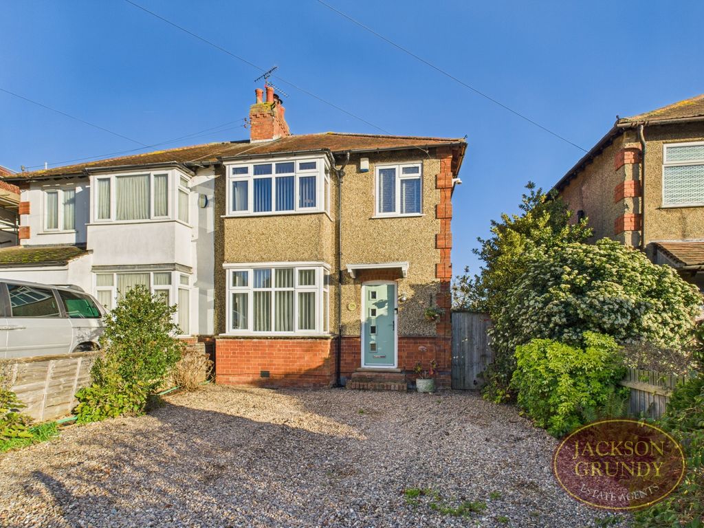 Property photo 1 of 15 Main Road