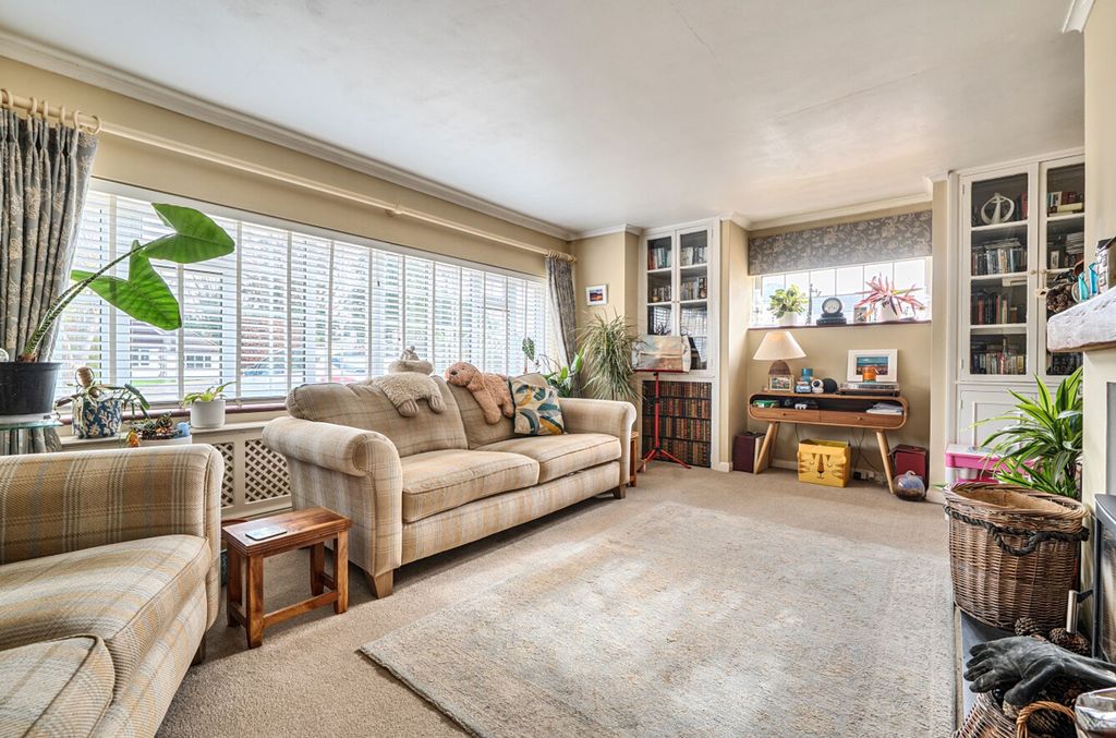 Property photo 2 of 22