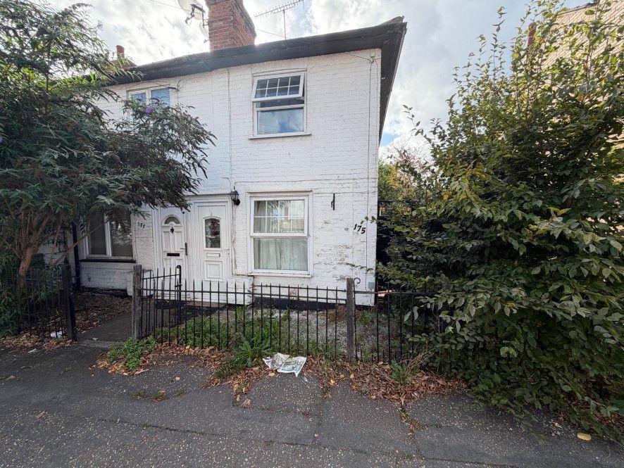 Property photo 2 of 21