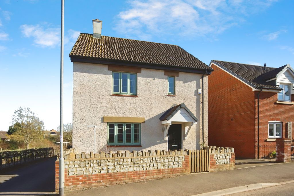 Property photo 1 of 14