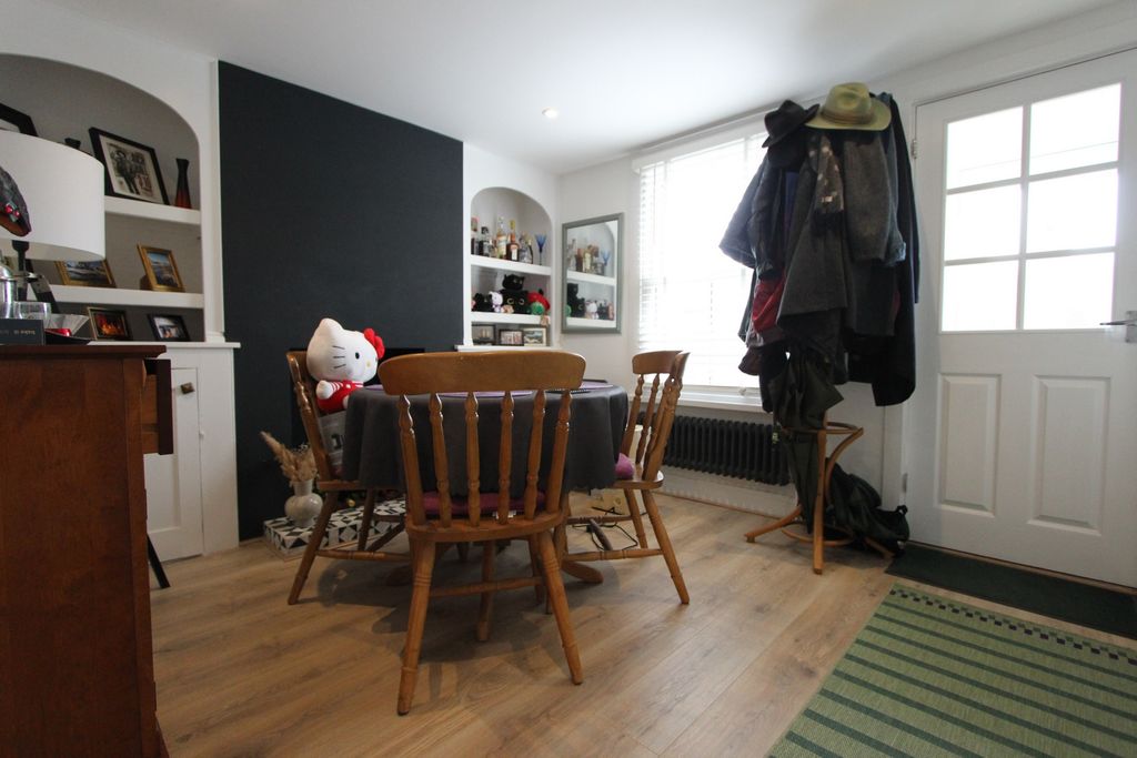 Property photo 2 of 13 Photo 12