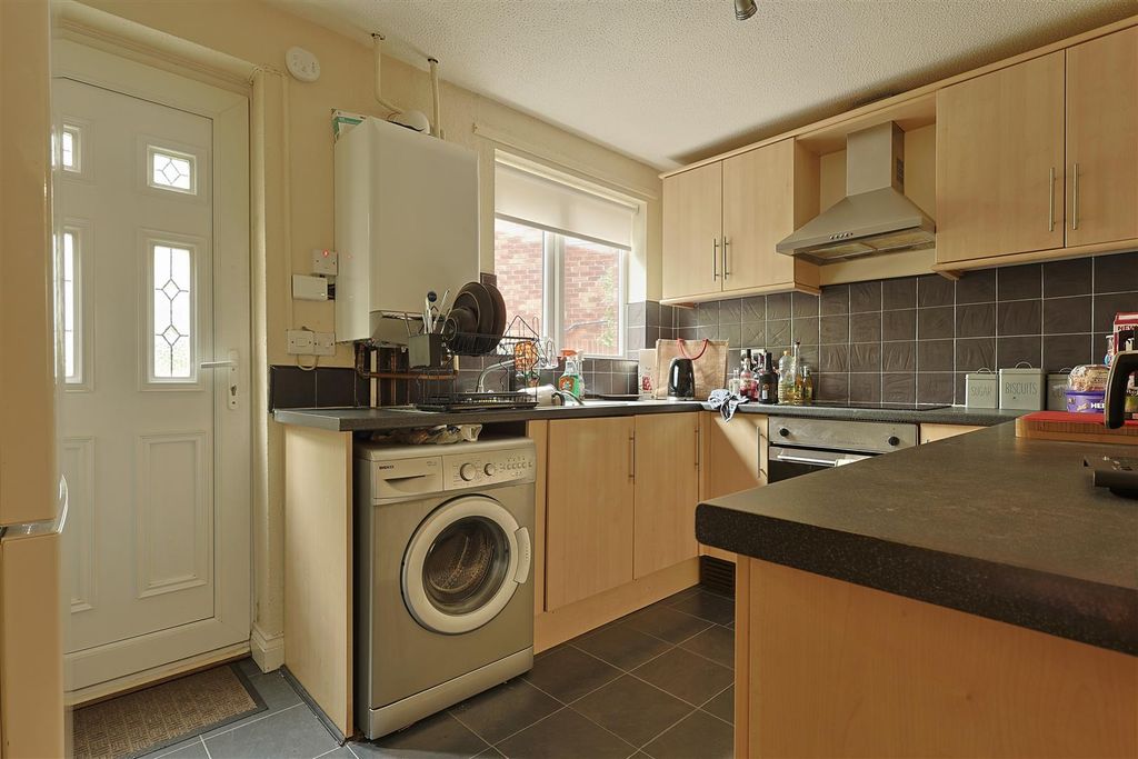 Property photo 3 of 10 1A2Ccdc1-B32B-4E16-B7Ab-Bdf9CC61E186_1_201_A.Jpeg