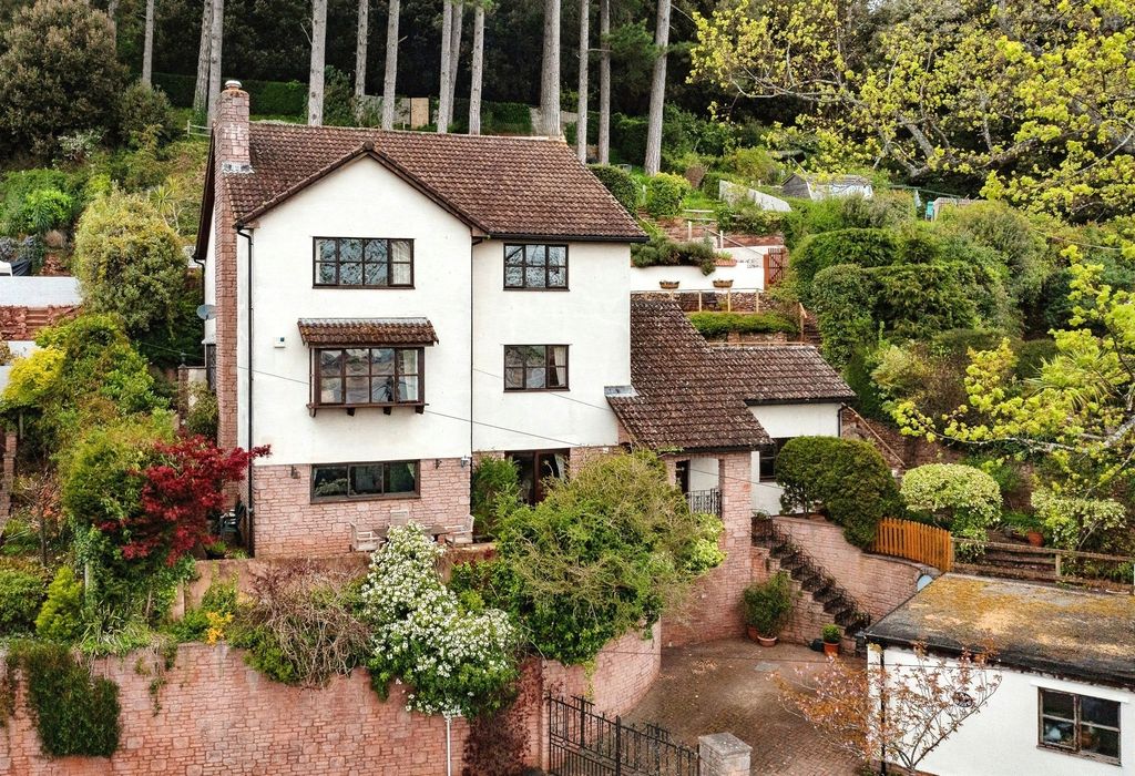 Property photo 1 of 23