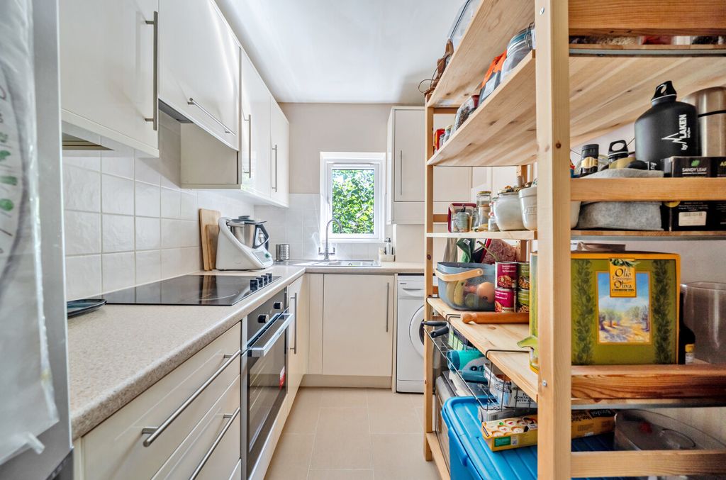 Property photo 3 of 16 1479838-13-6A3Bb2...