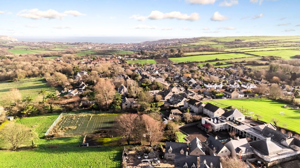 Property photo 2 of 31 Img_0399.Jpeg