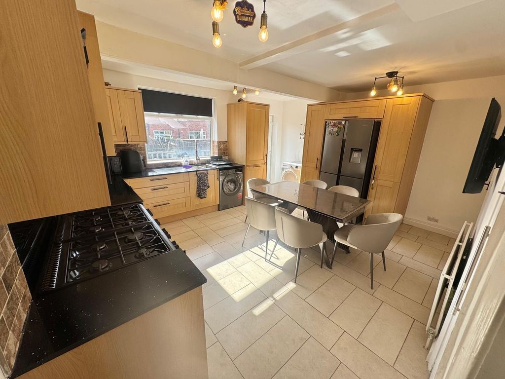 Property photo 2 of 15 Photo 2