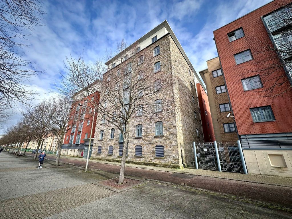 Property photo 2 of 14