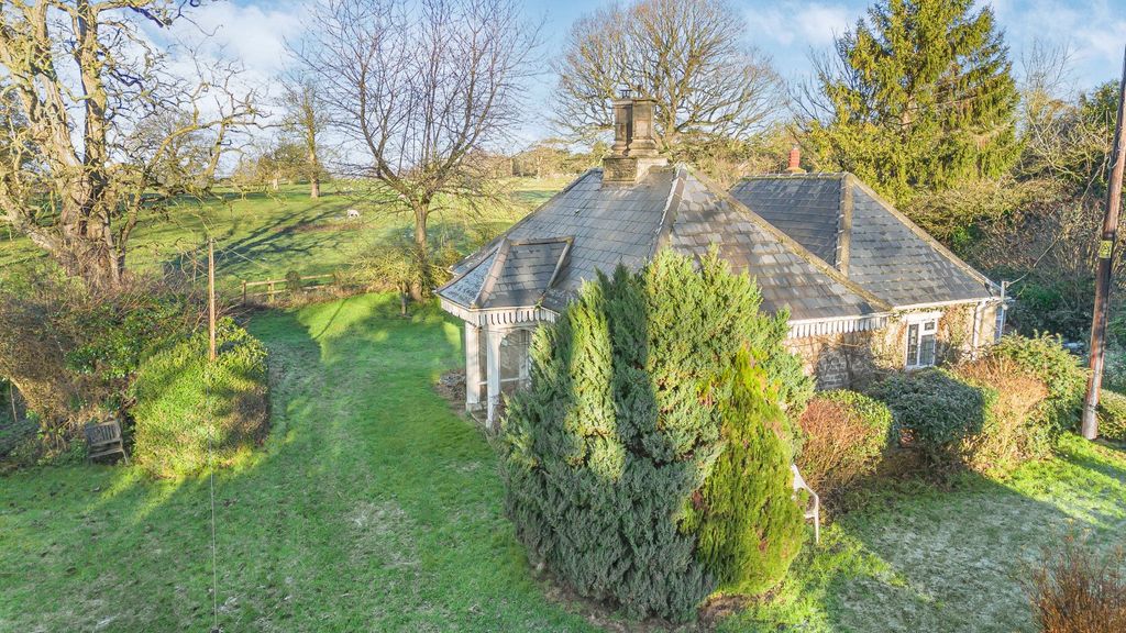 Property photo 3 of 20 Property