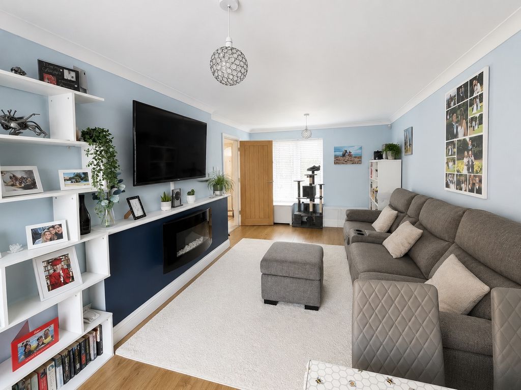 Property photo 2 of 16 Picture No. 05