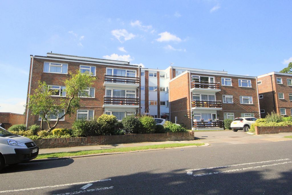 Property photo 1 of 13 Two Bedroom Flat For Sale