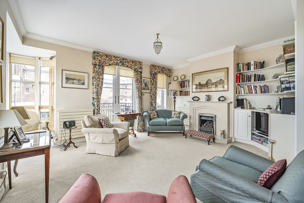 Property photo 2 of 11 Reception Room