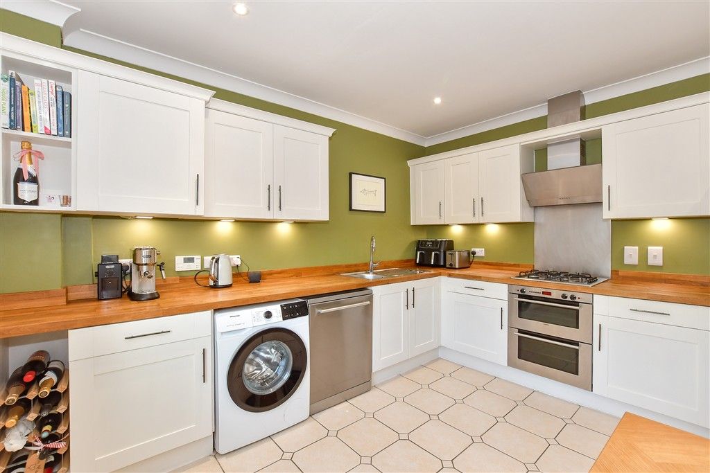 Property photo 1 of 12 Kitchen/Diner
