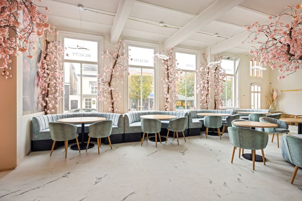 Property photo 2 of 46