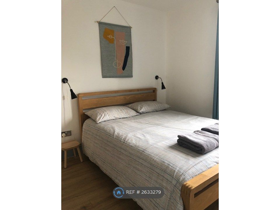 Property photo 3 of 15 Master Bedroom