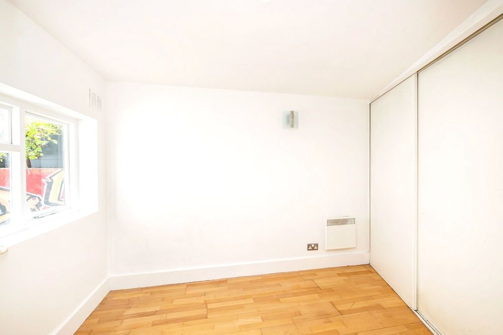 Property photo 3 of 10 Picture No. 05